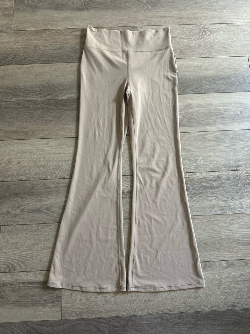 Vuori Light Beige Wide Leg Flare Leggings